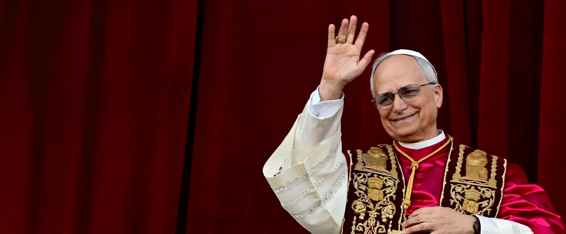 ¡León XIV es el nuevo Papa!
Sigue la cobertura desde el Vaticano con los momentos clave desde su elección, su primer encuentro con los miembros de la iglesia y su saludo especial al pueblo peruano.