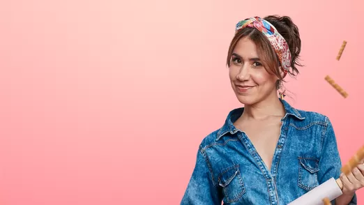 Nina, una pastelera en apuros, Ramiro, un futbolista en escándalos. Una historia llena de amor y enredos que promete endulzar tus noches.