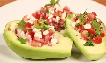 Palta rellena saludable