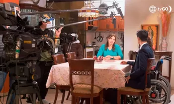 Detrás de cámaras de capítulo  "Amor cuesta arriba"  de Los milagros de la Rosa 