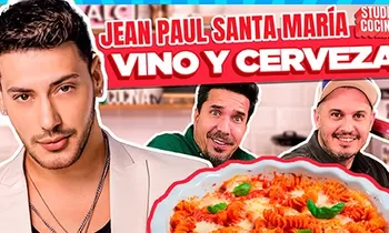 YO TOMO VINO Y CERVEZA