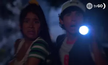 Angelita y Oto en el cementerio???