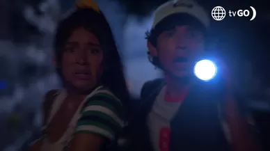 Angelita y Oto en el cementerio???